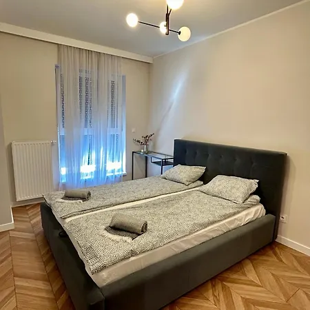 شقة Apartament Strzeszyn Grecki